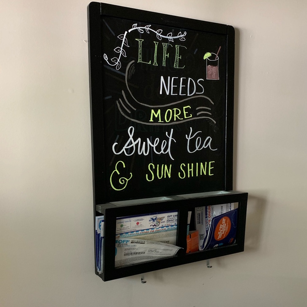 Chalkbord with mail and key holder